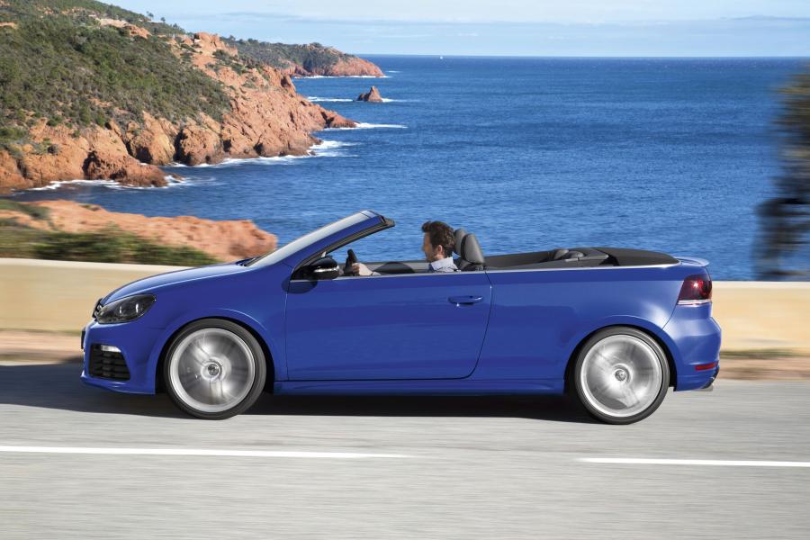  Volkswagen Golf R Cabriolet 2013 года  (фото 9 из 13)